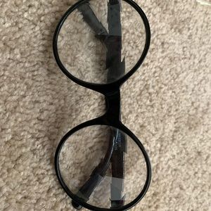 Diffraction glasses